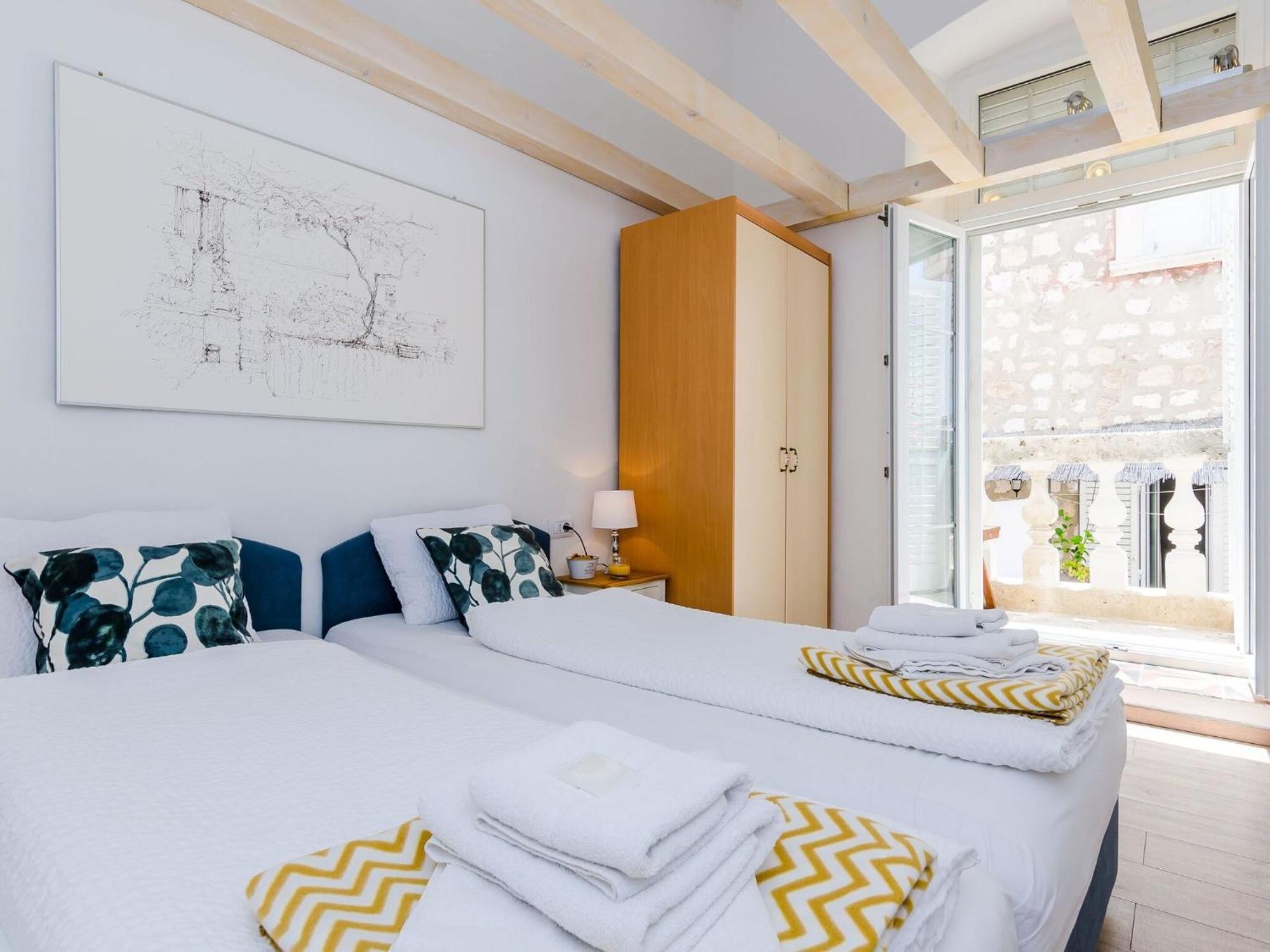 Midtown Apartments - One Bedroom Apartment With City View Dubrovnik Exteriör bild